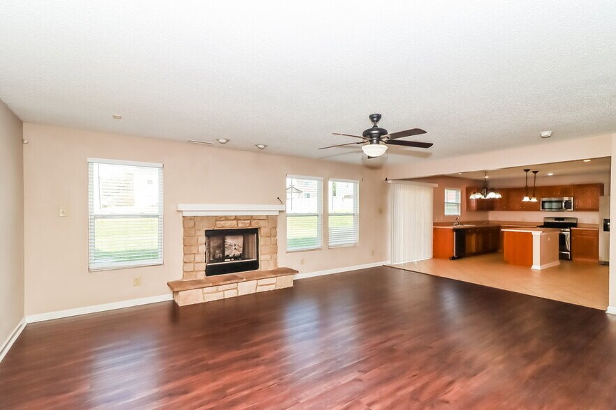 Building Photo - 6626 Fawn View Dr