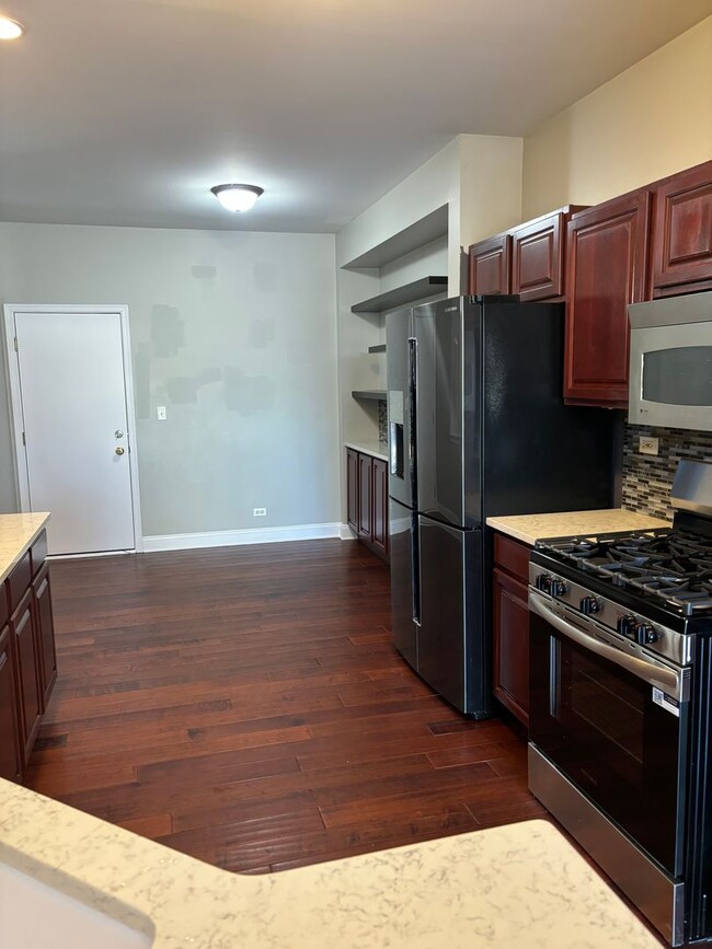 Building Photo - 2 Bedroom Loft Home w/ Finished Basement – $2,675/month