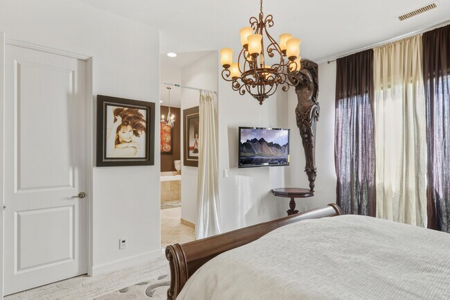 Building Photo - 45737 Club Dr