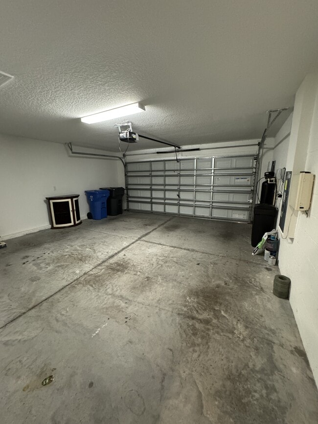 Building Photo - 13009 Majestic Garden Ln