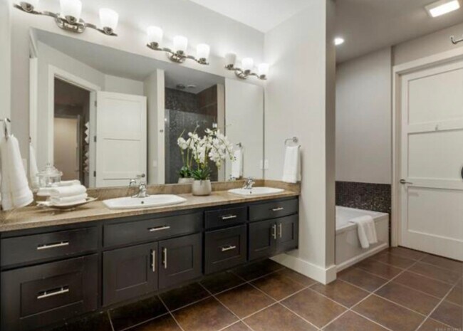 Building Photo - Experience fabulous Brookside living, just outside your front door!