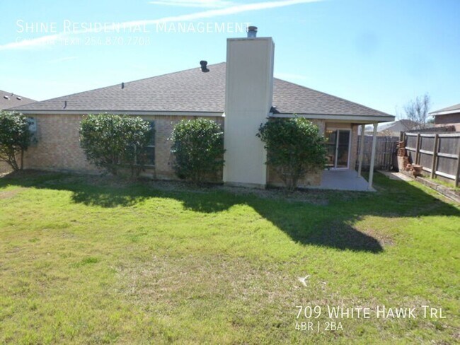 Building Photo - 709 White Hawk Trl