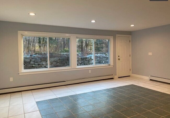 Building Photo - 0 Upton Rd