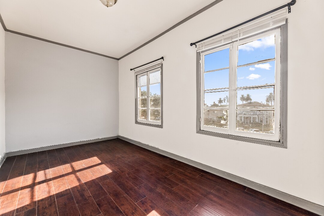 Building Photo - 2814 Ellendale Pl