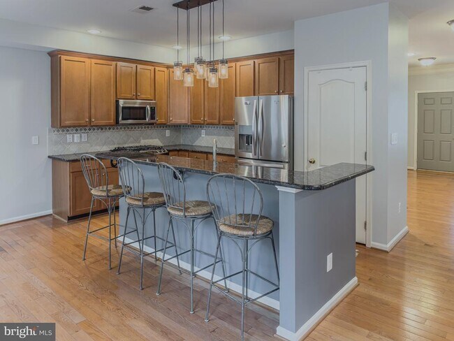 Building Photo - 43263 Somerset Hills Terrace