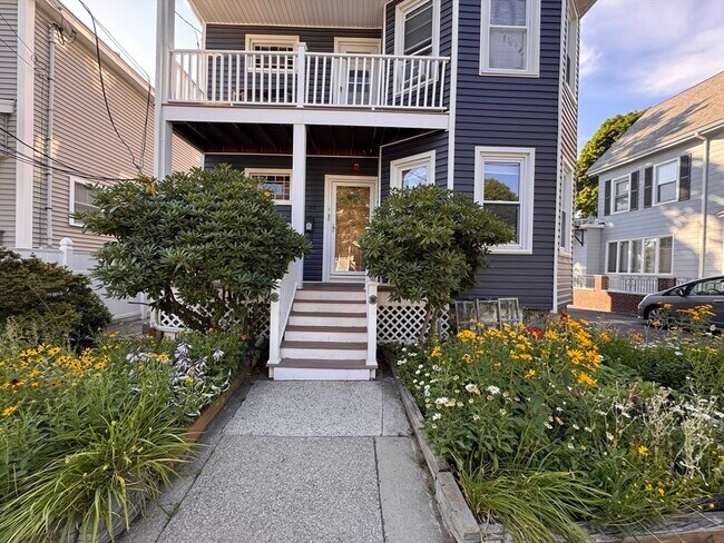 Building Photo - 23 Farragut Ave