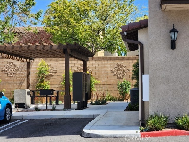 Building Photo - 2408 Villena Way
