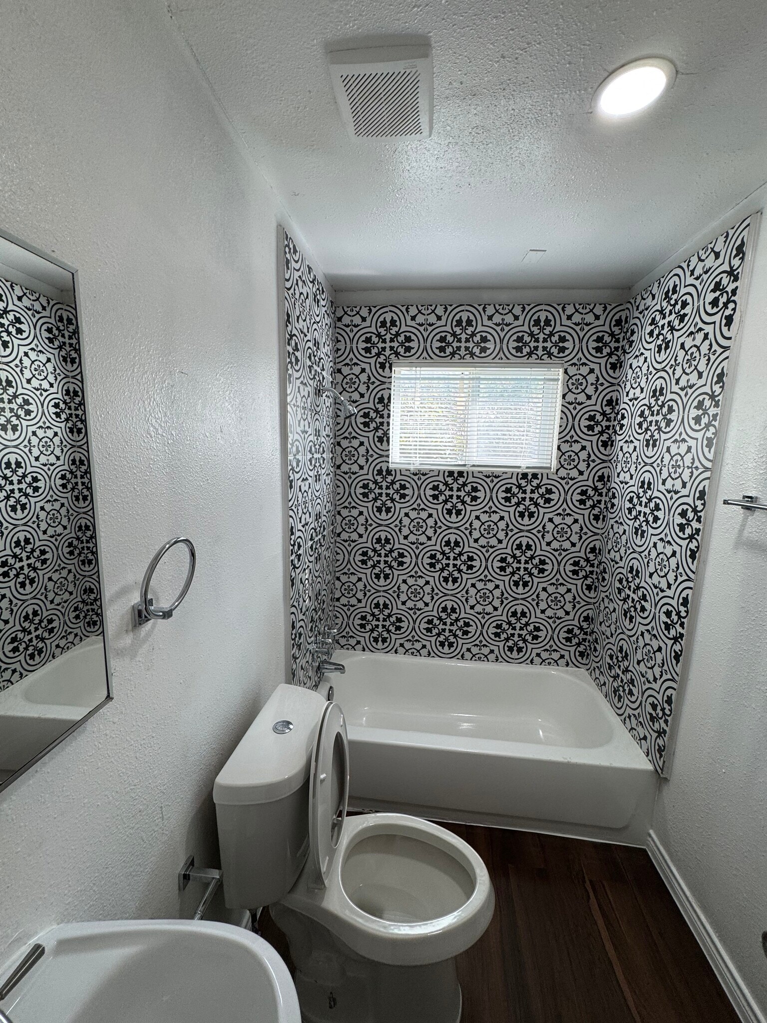 Building Photo - 6706 Tippett St