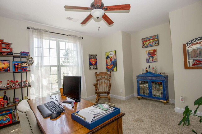 Building Photo - "Beautifully Designed, spacious 2400 Sq. F...