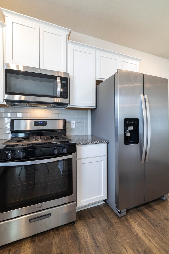 Building Photo - 4714 Willow Bluff Cir