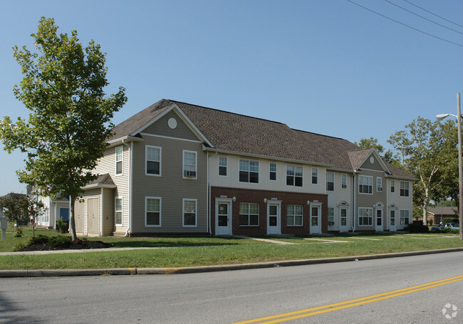 Building Photo - The Villages of Carver Park