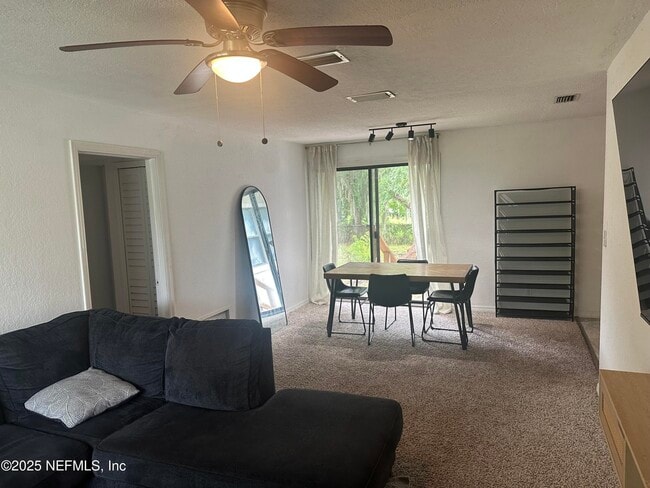 Building Photo - 5714 Norde Dr W