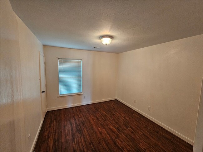 Building Photo - 16211 Noblewood Way