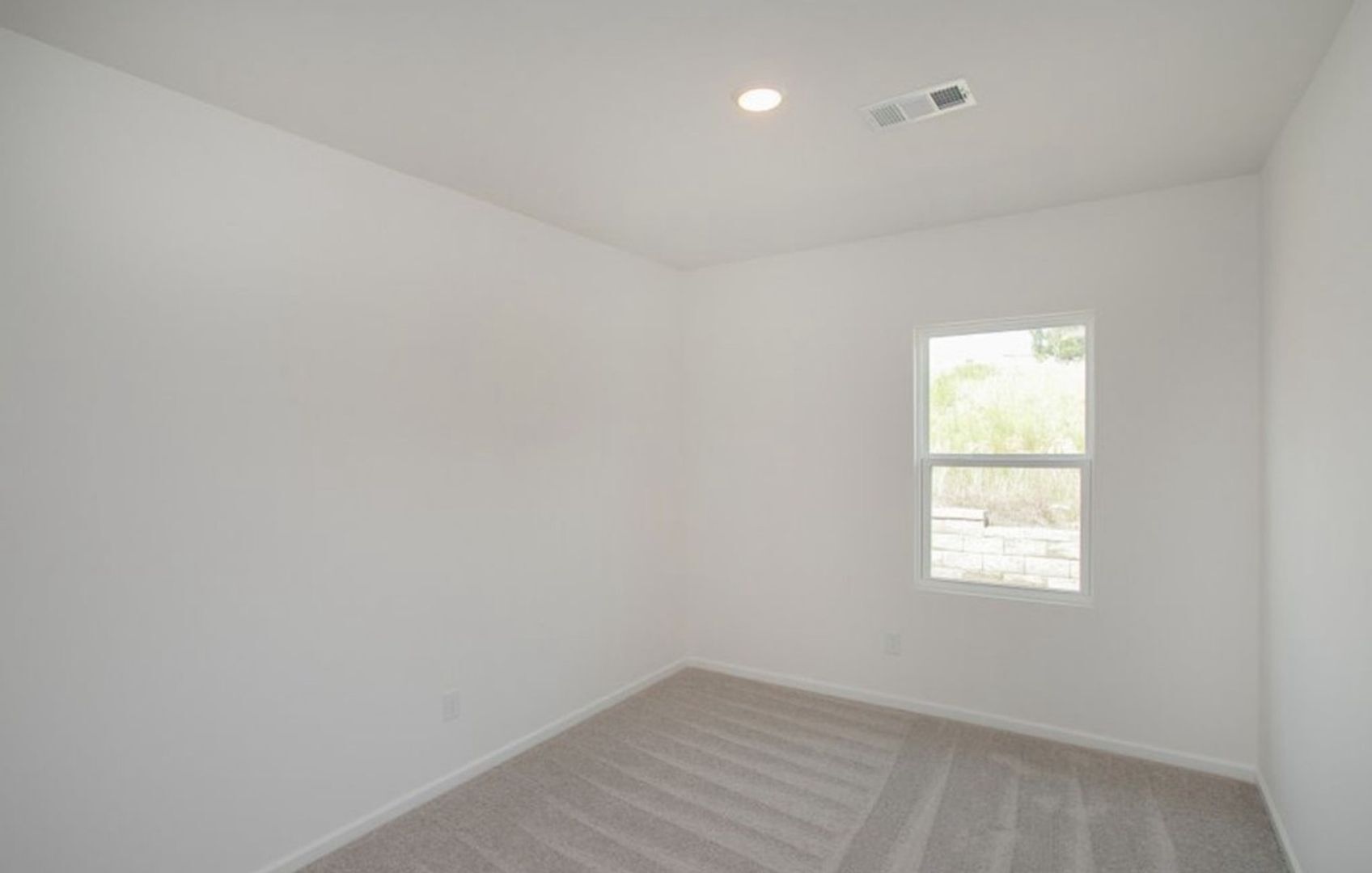 Building Photo - 448 Jet Strm Dr