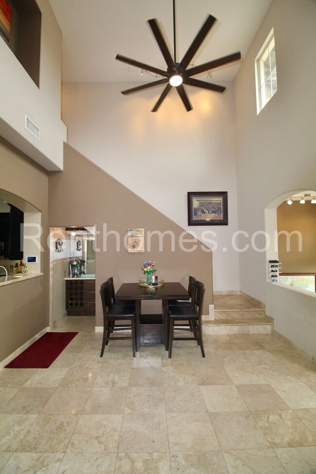 Building Photo - 2802 Piantino Cir