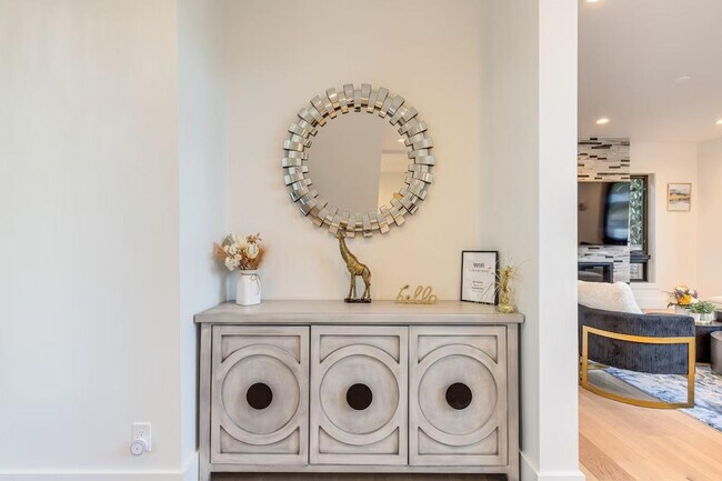 Building Photo - 115 110th Pl SE