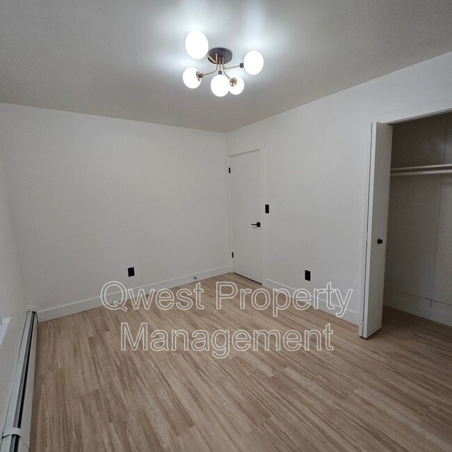 Building Photo - 414 Rose St