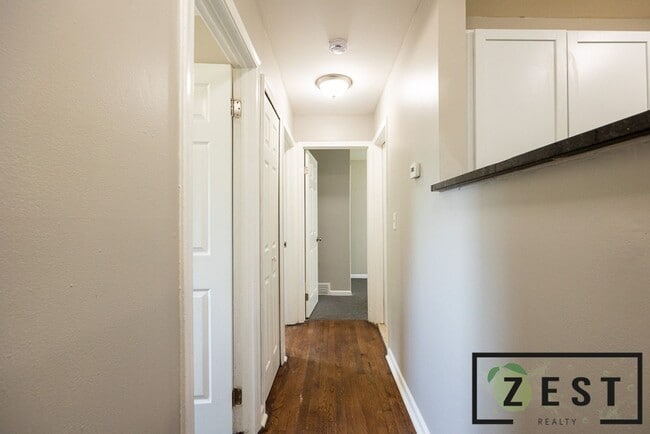 Building Photo - OPEN HOUSE- 2/19! 4PM-4:30PM!  3 BED 1 BATH HOME