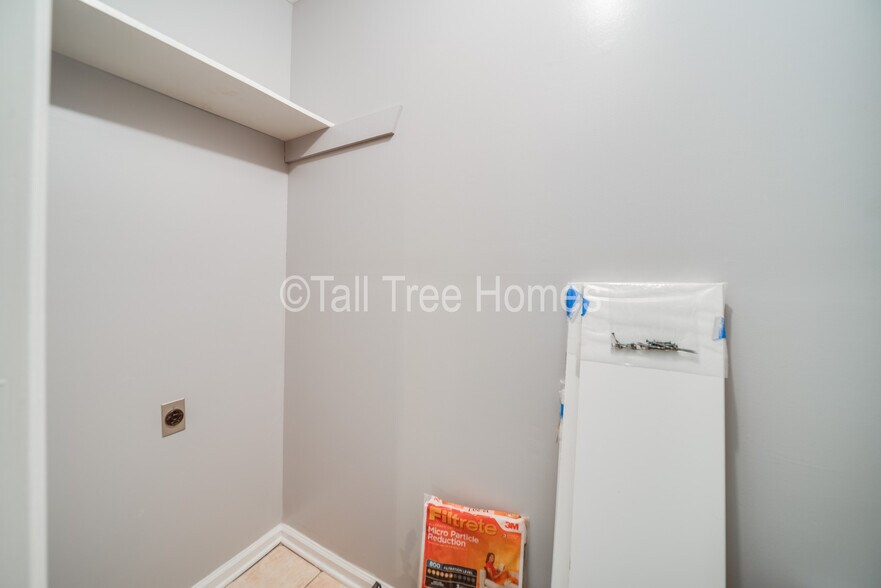 Building Photo - 15 Peachtree Way