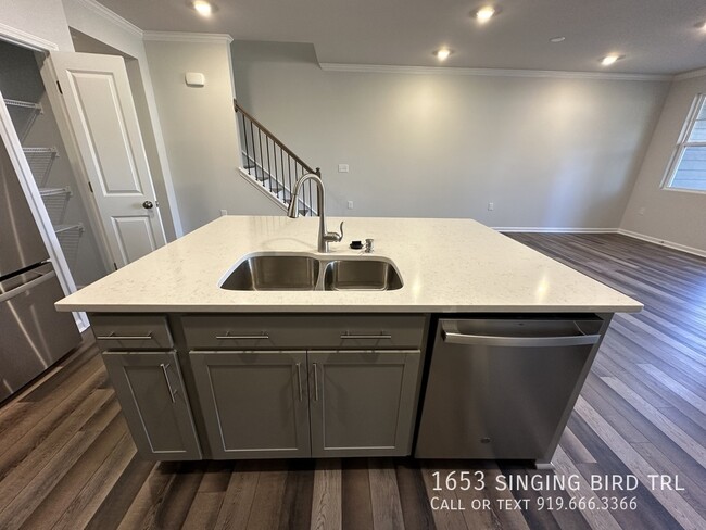 Building Photo - 1653 Singing Bird Trl
