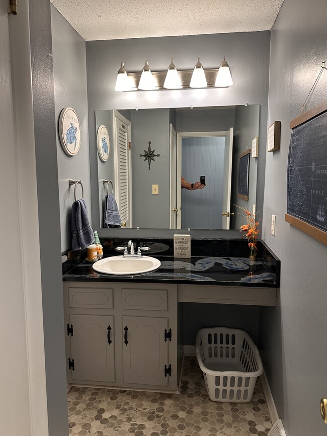 Building Photo - 4654 US-70