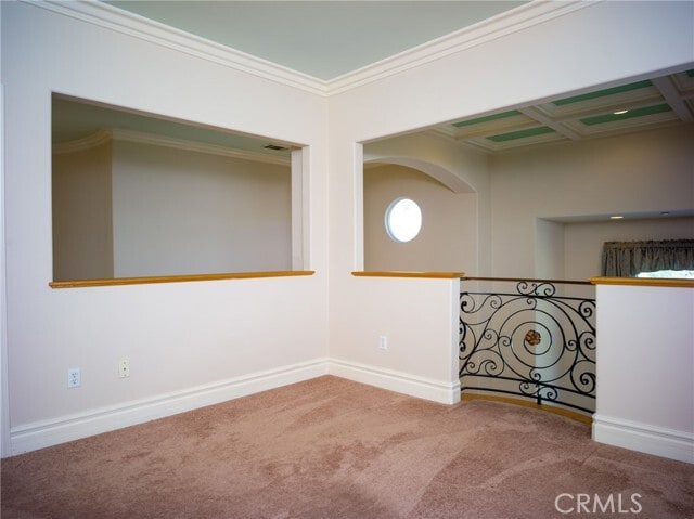 Building Photo - 146 W Le Roy Ave