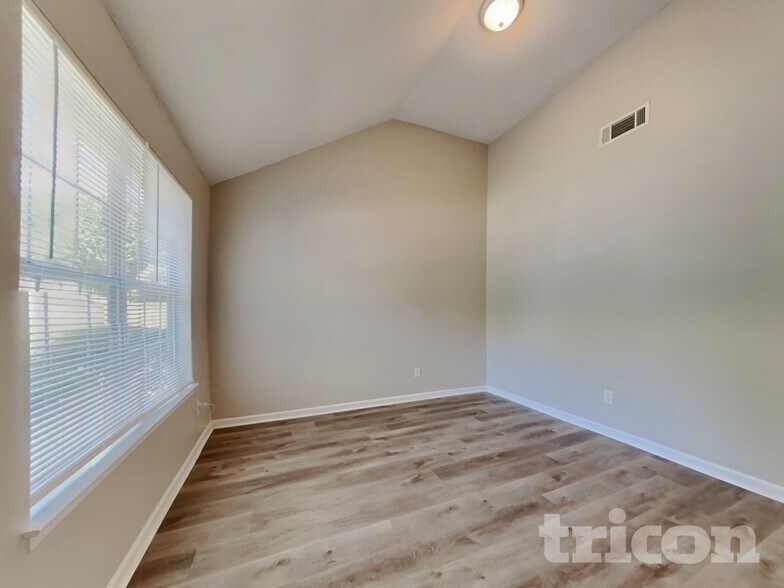 Building Photo - 4360 Bridle Point Pkwy