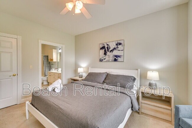 Building Photo - 4882 Luster Leaf Cir