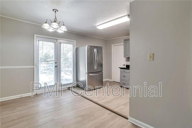 Building Photo - 484 Evergreen Dr