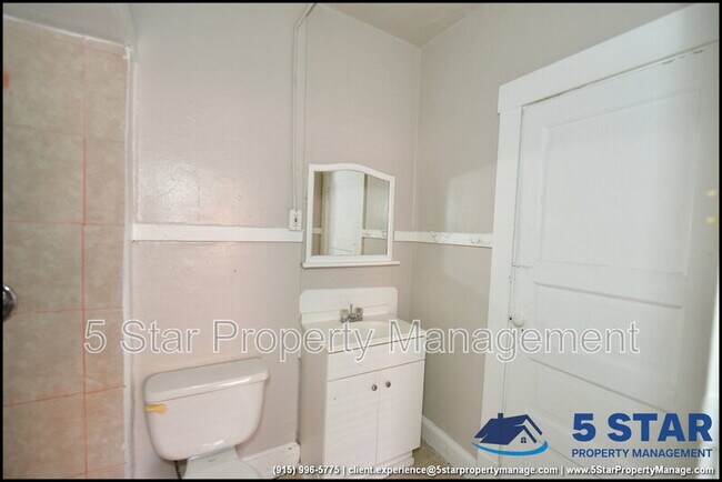 Building Photo - 3519 Douglas Ave