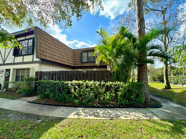 Building Photo - 152 Weybridge Cir