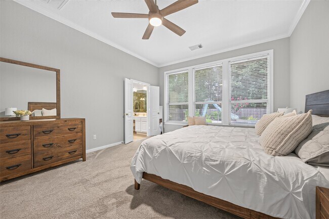 Building Photo - 27 E Shale Creek Cir