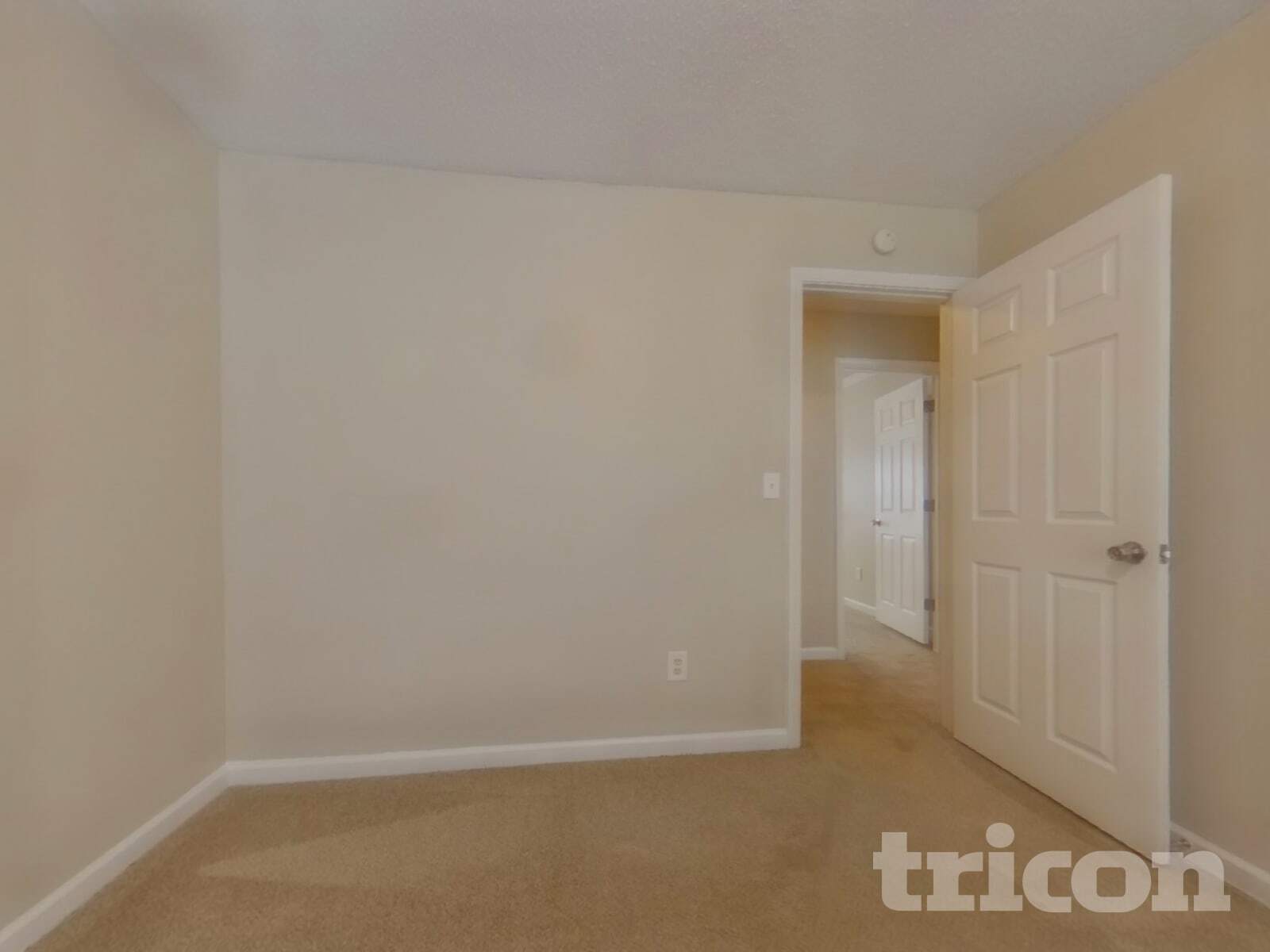 Building Photo - 1619 Spring Hill Ct