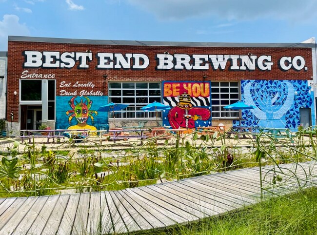 Building Photo - 684 Grady Pl SW