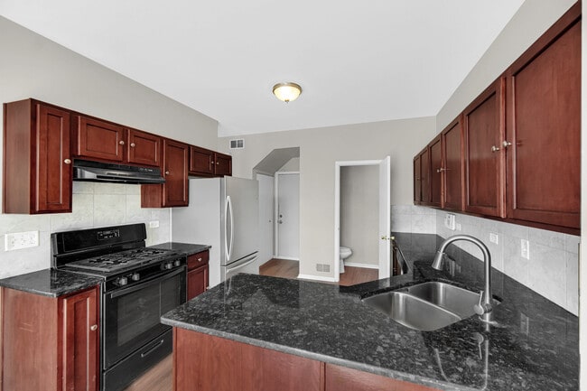 Building Photo - 5005 Corning Ct