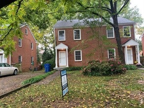 Building Photo - 3113d
