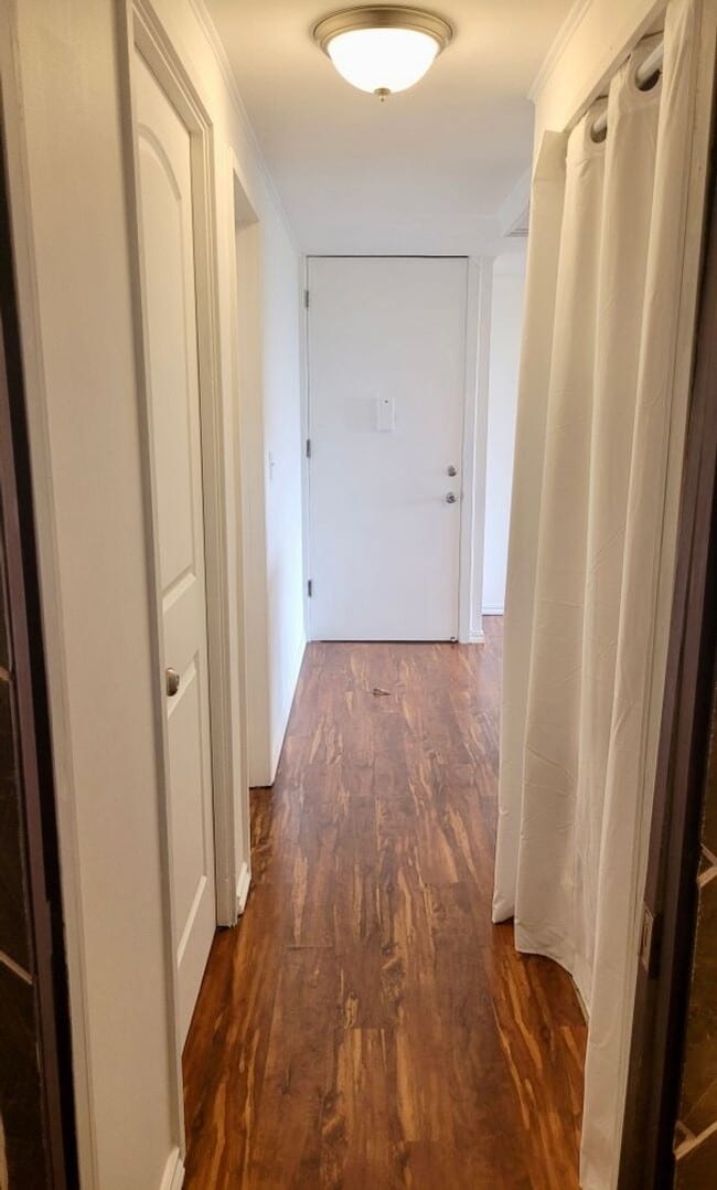 Building Photo - AVAILABLE for Rent : 3 Bedroom, 2 Bathroom...