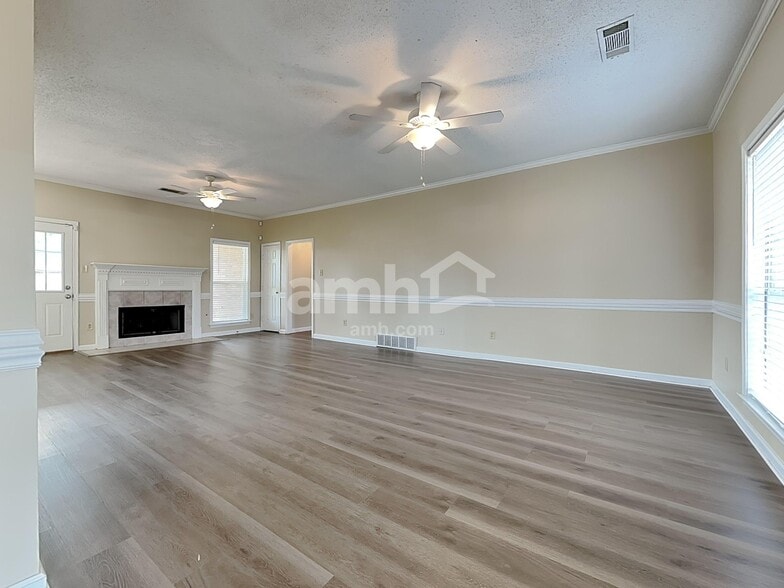Building Photo - 7986 Oak Pebble Cv