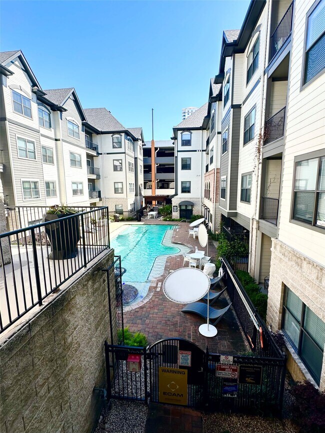 Building Photo - 2345 Sage Rd