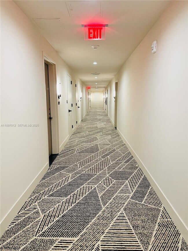 Building Photo - 159 NE 6th St