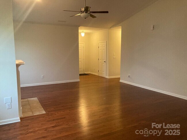 Building Photo - 5075 Meanna Drive