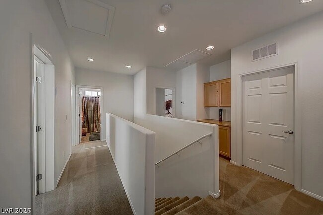 Building Photo - 10582 El Cerrito Chico St
