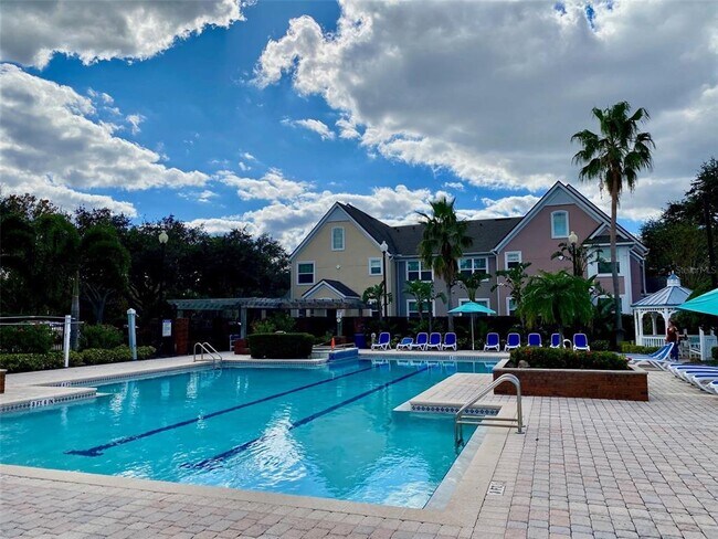 Building Photo - 3468 Soho St