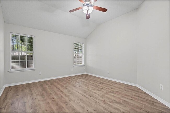 Building Photo - 2074 Spring Grove W
