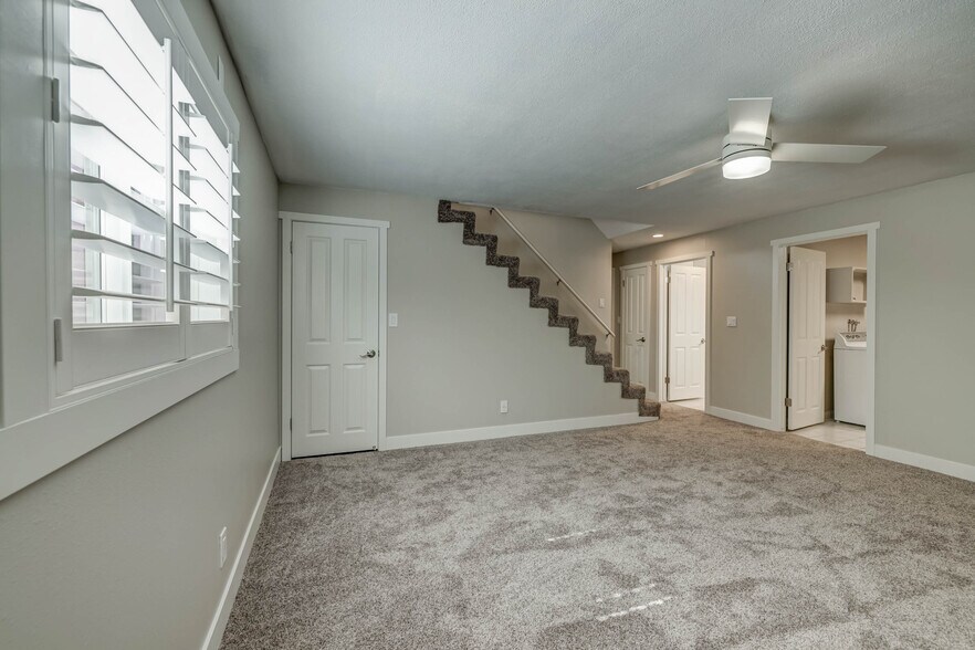 Building Photo - 660 S 400 E