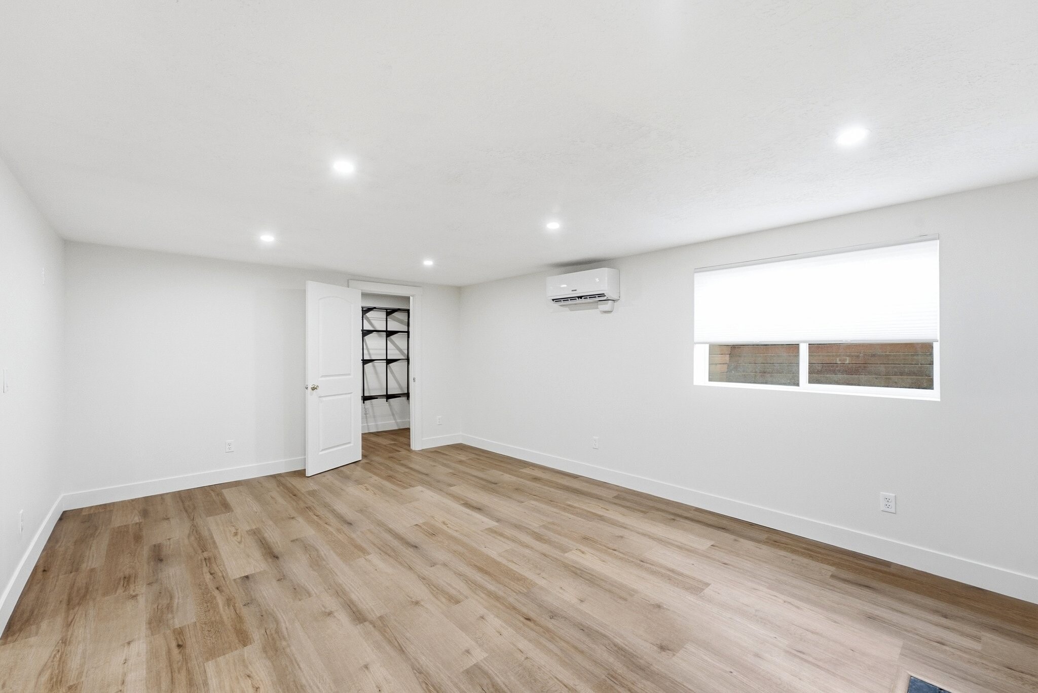 Building Photo - 8284 S 745 E