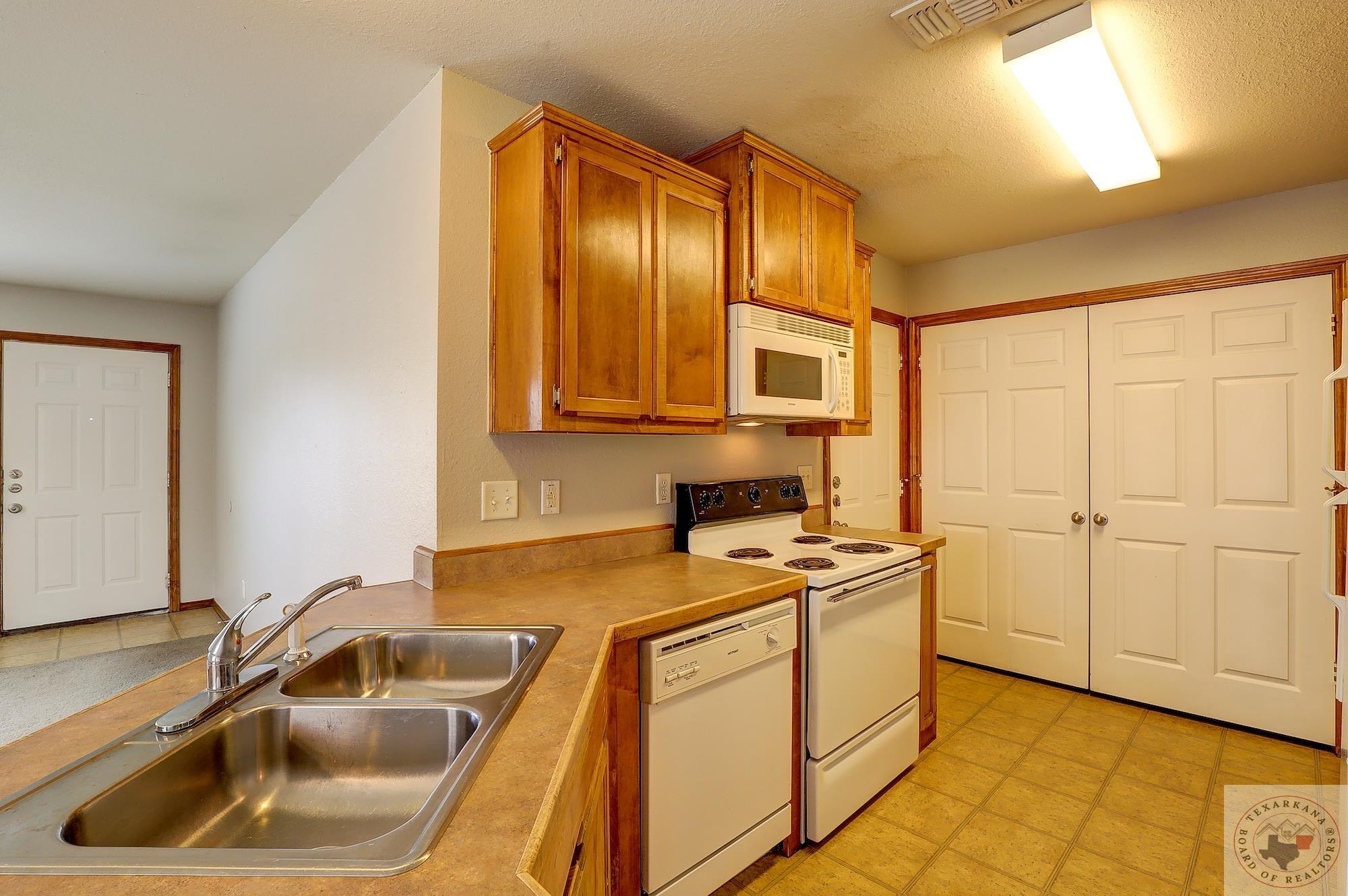 Building Photo - 4206 Magnolia St