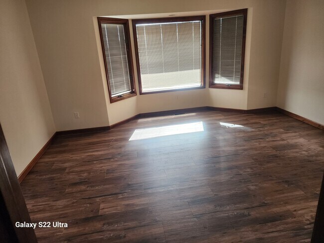 Building Photo - 22611 Campbell Rd