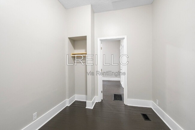 Building Photo - 2717 Hale Ave