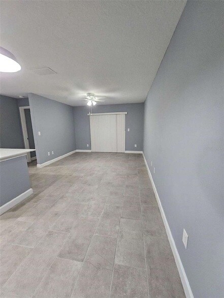 Building Photo - 2533 Grassy Point Dr